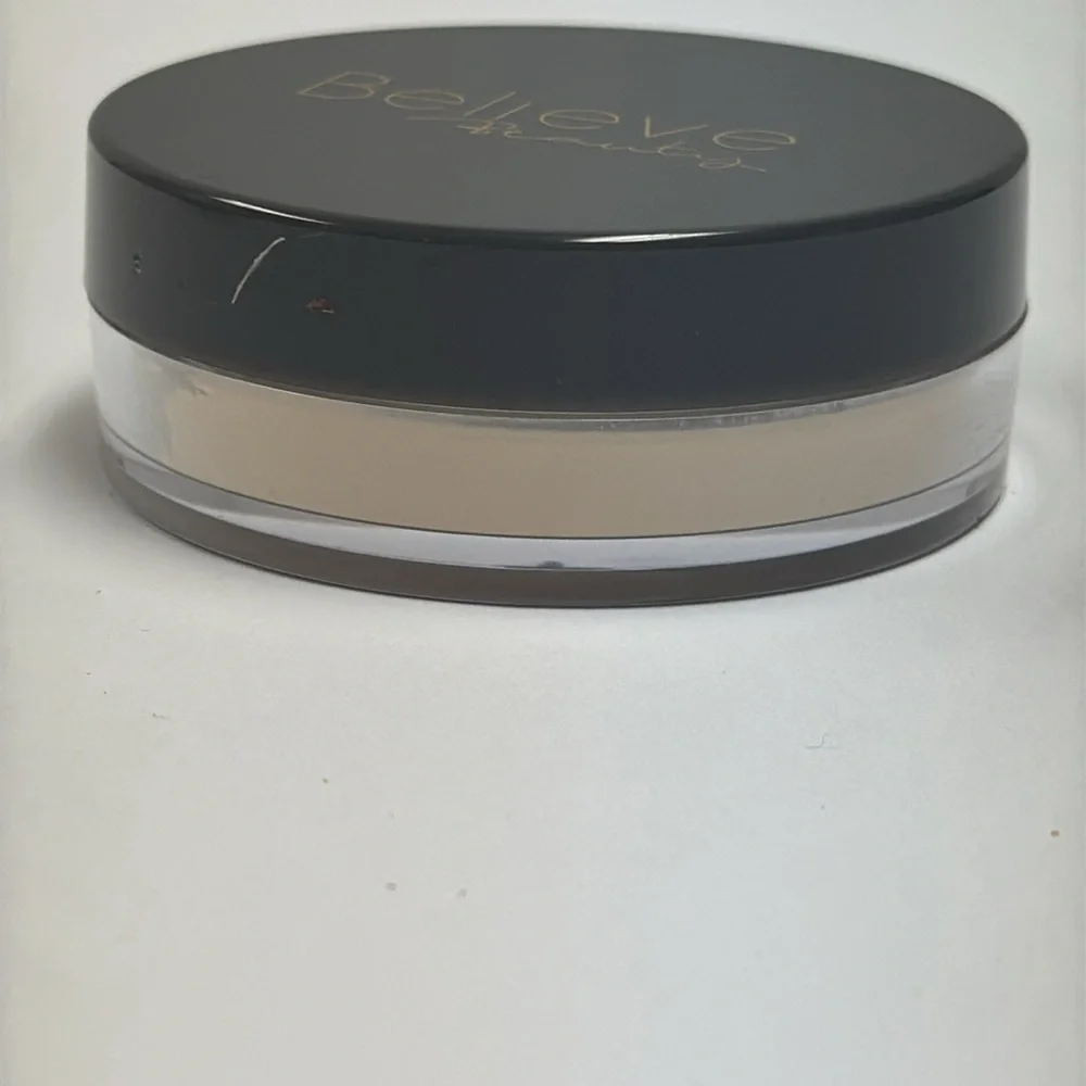 Believe beauty, Matt blur loose powder translucent brand new